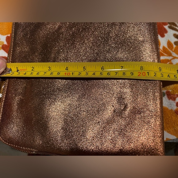 India Hicks Bronze Leather Clutch/Cosmetic Bag-Metallic Firefly Collection - Picture 6 of 7
